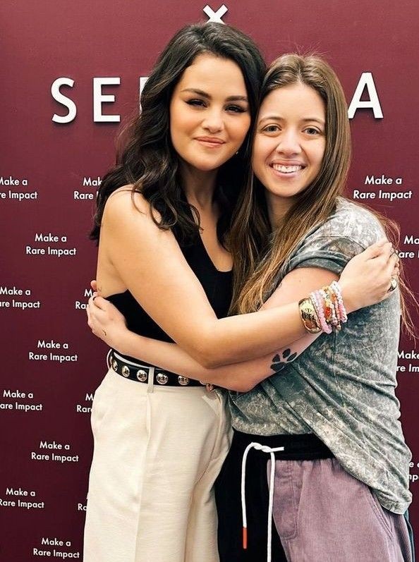 Charlotte W. with Selena